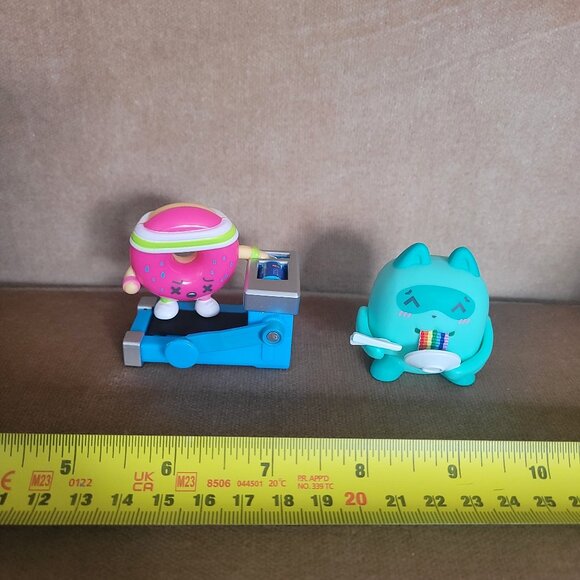 2 Oh! MY Gif Season 1 Figures - Picture 1 of 15
